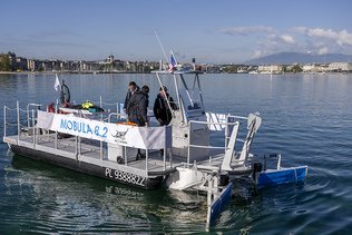 SeaCleaners présente son nouveau bateau de dépollution à Genève