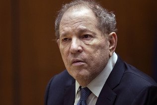 Une cour d'appel annule la condamnation de Weinstein pour viol