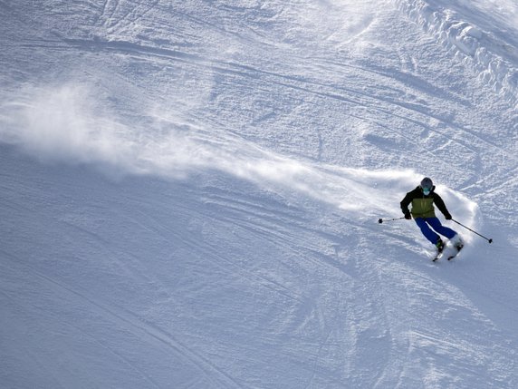 Isolement de 7 jours pour les Français qui iront skier à l'étranger © KEYSTONE/ALEXANDRA WEY