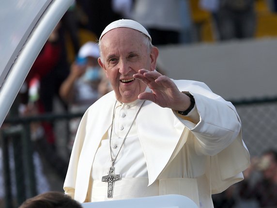 Le pape argentin a promis aux fidèles d'une des plus anciennes communautés chrétiennes au monde: "L'Irak restera toujours avec moi". © KEYSTONE/EPA/GAILAN HAJI