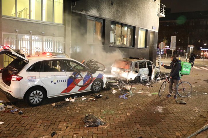 Le maire de Rotterdam Ahmed Aboutaleb a qualifié les incidents de vendredi d'"orgie de violence". © KEYSTONE/EPA/VLN NIEUWS