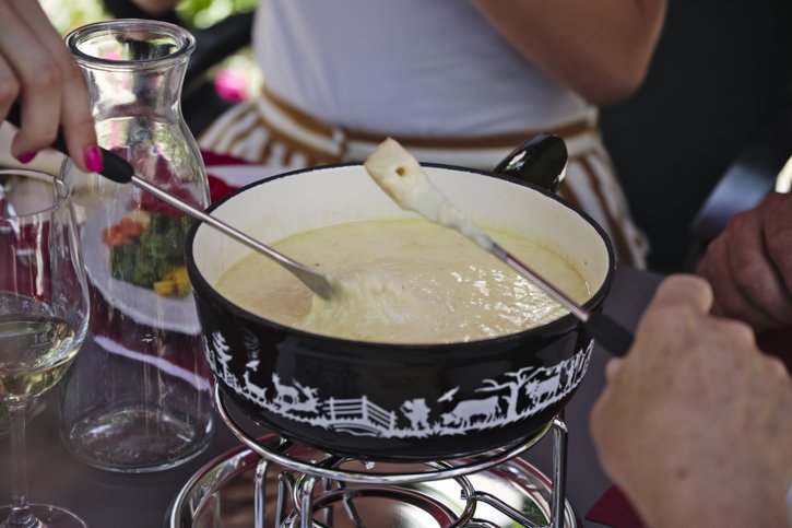 Avec qui iriez-vous manger une fondue? © Aldo Ellena-photo prétexte