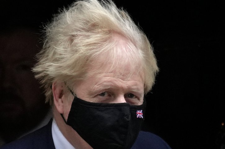 Boris Johnson défend bec et ongles sa position. Le rapport sur le "Partygate" à Downing Street doit sortir prochainement. © KEYSTONE/AP/Kirsty Wigglesworth