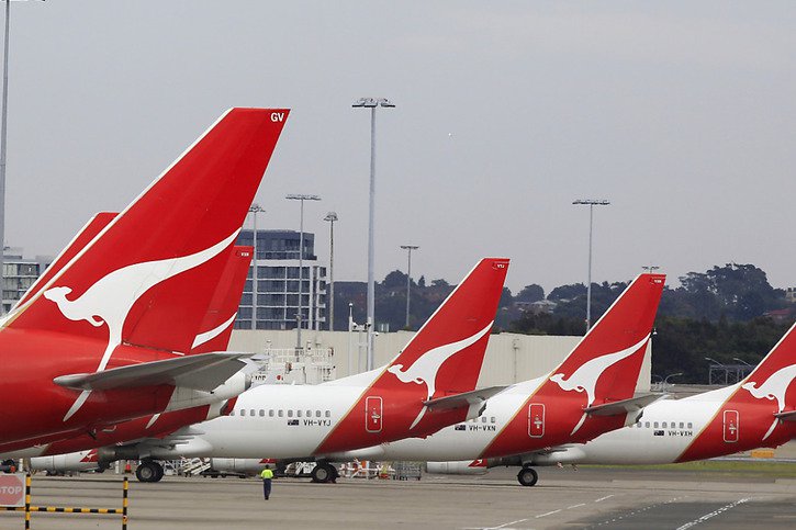 D'ici fin 2025, la compagnie aérienne australienne Qantas entend proposer des vols directs sans escale reliant Sydney à Londres et New York (archives). © KEYSTONE/AP/RICK RYCROFT