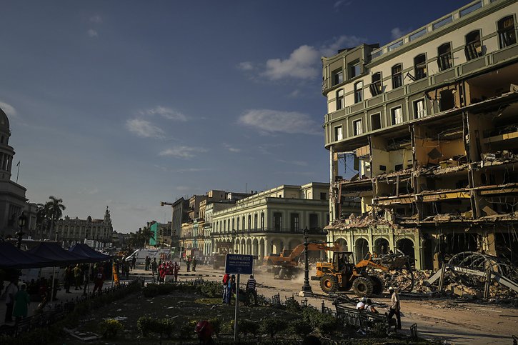 Les quatre premiers étages de l'hôtel ont été soufflés. © KEYSTONE/AP/Ramon Espinosa