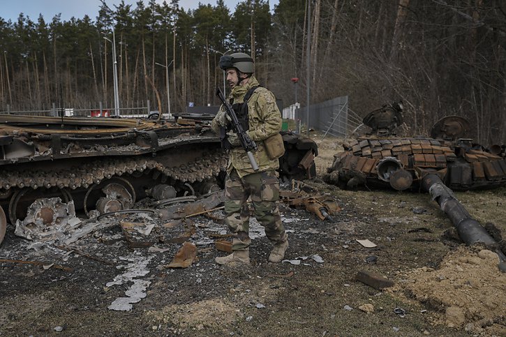L'Ukraine admet subir de lourdes pertes dans les combats contre la Russie (archives). © KEYSTONE/AP/VADIM GHIRDA