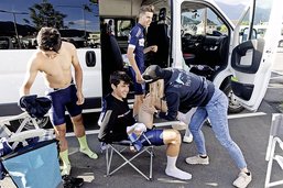 Tour du Pays de Vaud: une matinée dans la voiture du directeur sportif Léo L'Homme