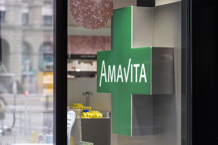 Avec Amavita, Sun Store et Coop Vitality (joint-venture avec Coop), Galenica gère le plus grand réseau de pharmacies en Suisse (archives). © KEYSTONE/CHRISTIAN BEUTLER