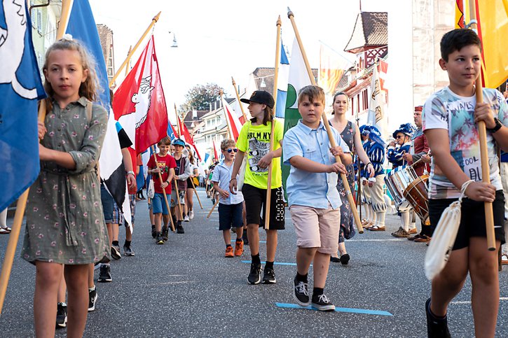 Les enfants au défilé de la commémoration de Sempach. © Canton de Lucerne/Keystone