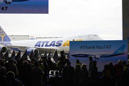 Boeing fait ses adieux au 747 qui a démocratisé le transport aérien