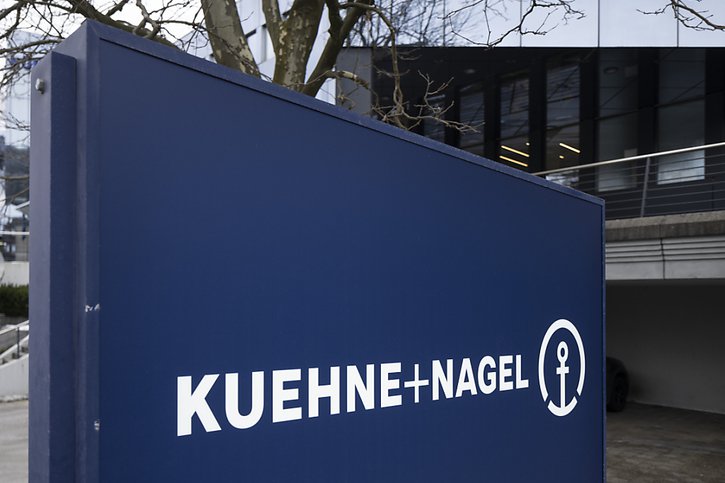 Kühne+Nagel s'apprête à acquérir le transporteur de fret sud-africain Morgan Cargo, actif, non seulement en Afrique du Sud, mais également au Kenya et au Royaume-Uni. (archives) © KEYSTONE/GAETAN BALLY
