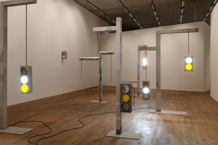 Cette installation (sans titre) réalisée en 2022 par Peter Fischli est présentée dans l'exposition "Out of the box" au Schaulager à Münchenstein (BL). © Tom Bisig / Peter Fischli