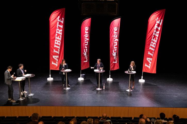 Les candidates ont débattu devant environ 200 spectateurs. © Antoine Vullioud