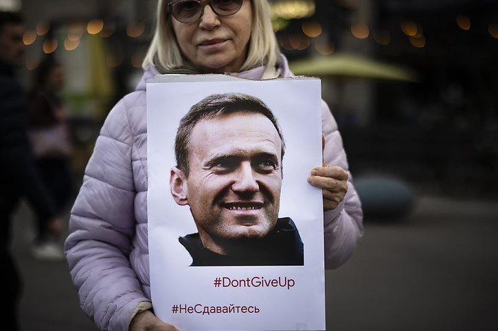 Selon Maria Pevtchikh, une collaboratrice de l'opposant, M. Navalny aurait dû être échangé en compagnie de "deux citoyens américains" détenus par Moscou contre un Russe emprisonné en Allemagne. © KEYSTONE/MICHAEL BUHOLZER