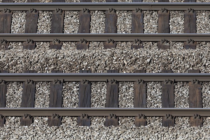 Le trafic ferroviaire a été interrompu mardi entre Mendrisio et Chiasso, dans le sud du Tessin, en raison du déraillement d'un train. (Image symbolique) © KEYSTONE/GAETAN BALLY